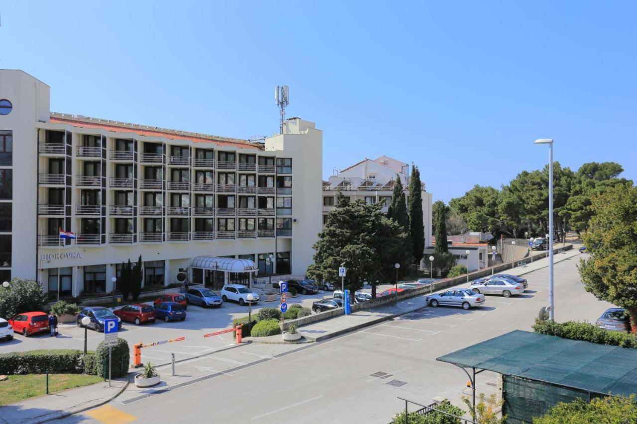 By The Sea - 13222 * Makarska