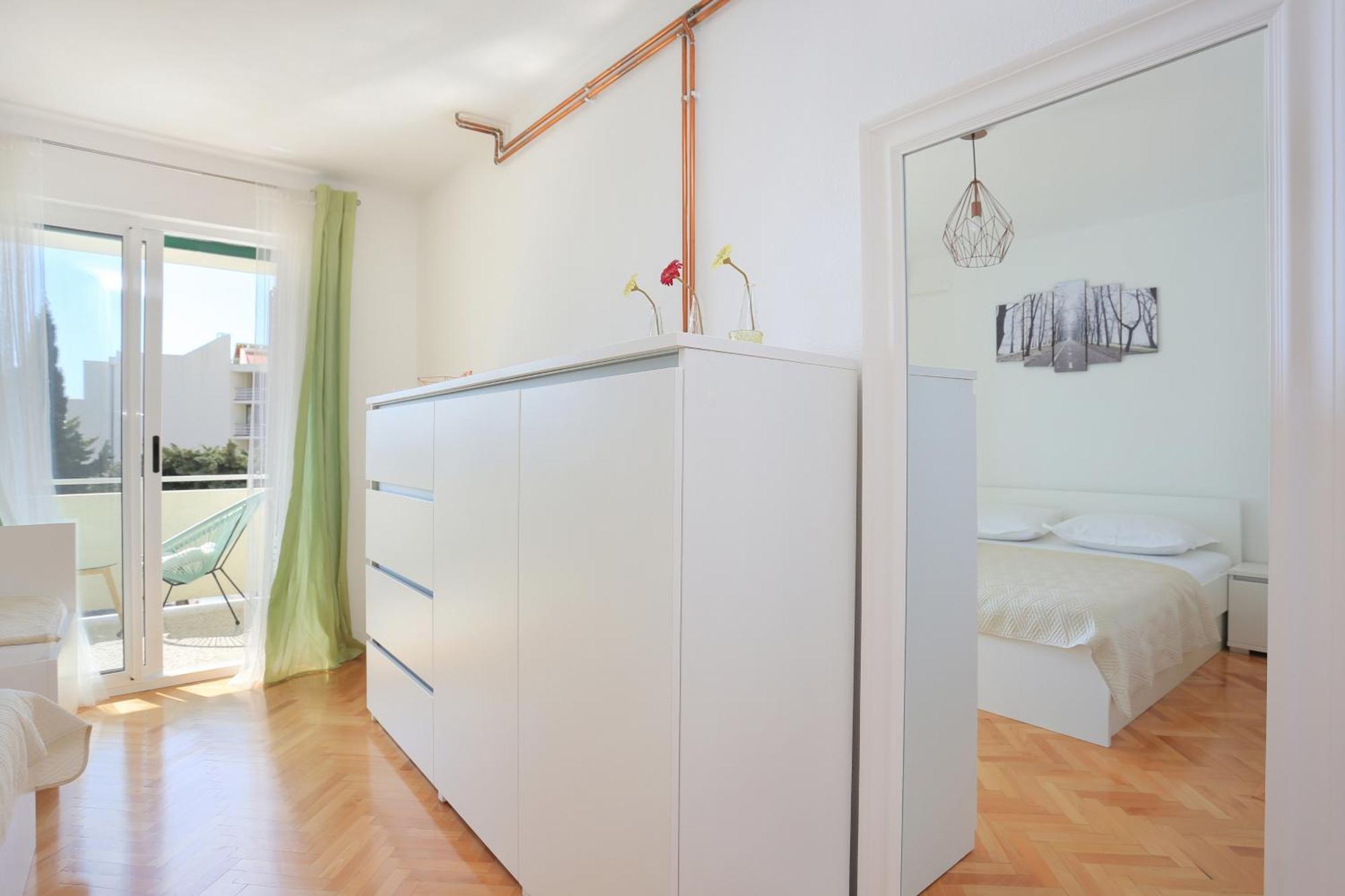 Apartment By The Sea - 13222